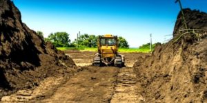 Lire la suite à propos de l’article Comment tasser la terre après terrassement ?